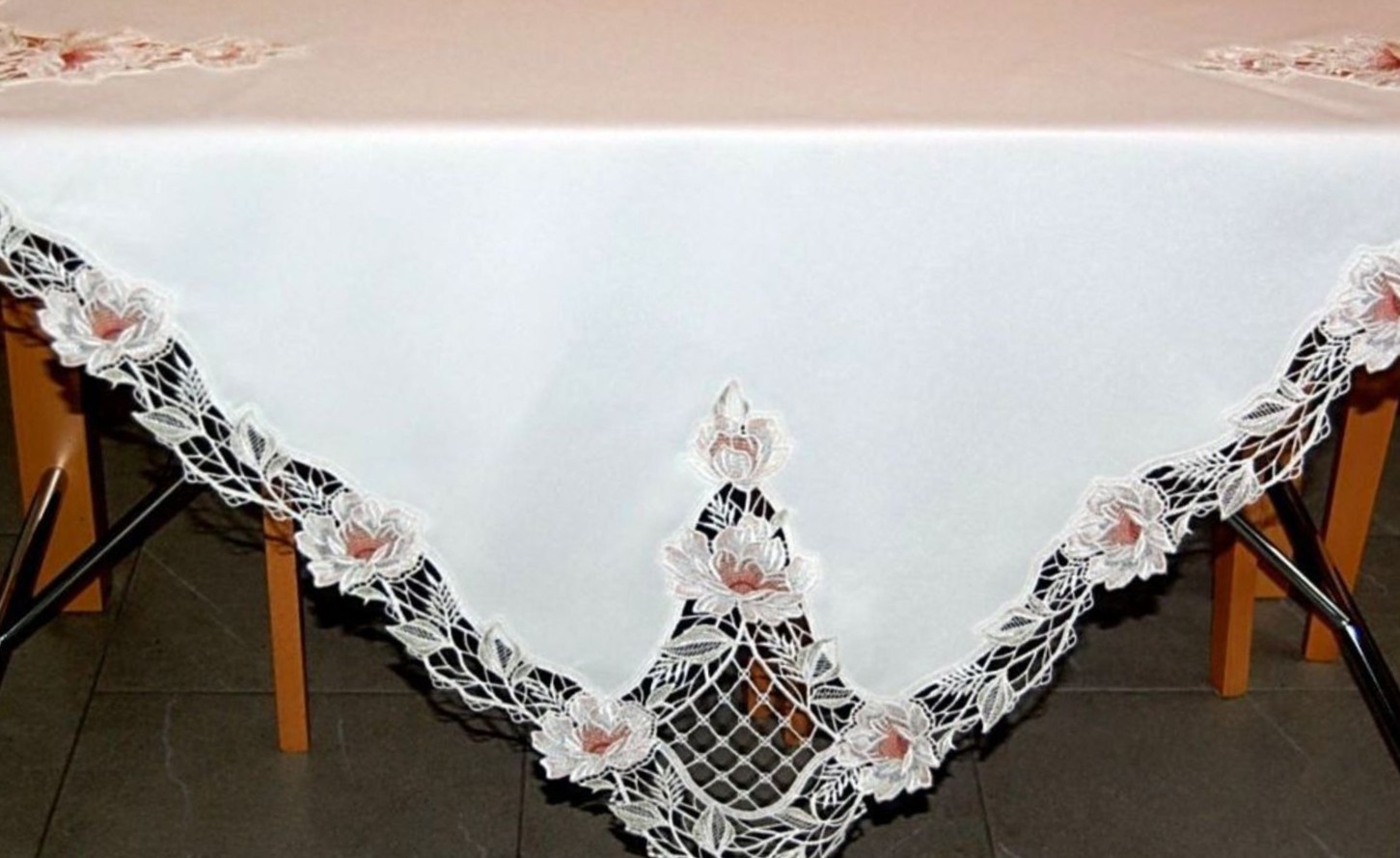Wunderbar Plauener Spitze Tischdecke Fotos